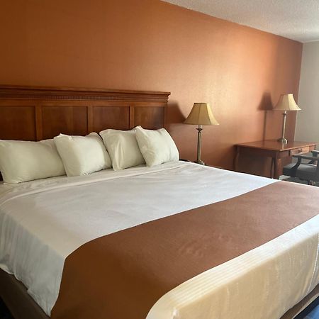 Regency Inn & Suites Anoka Luaran gambar