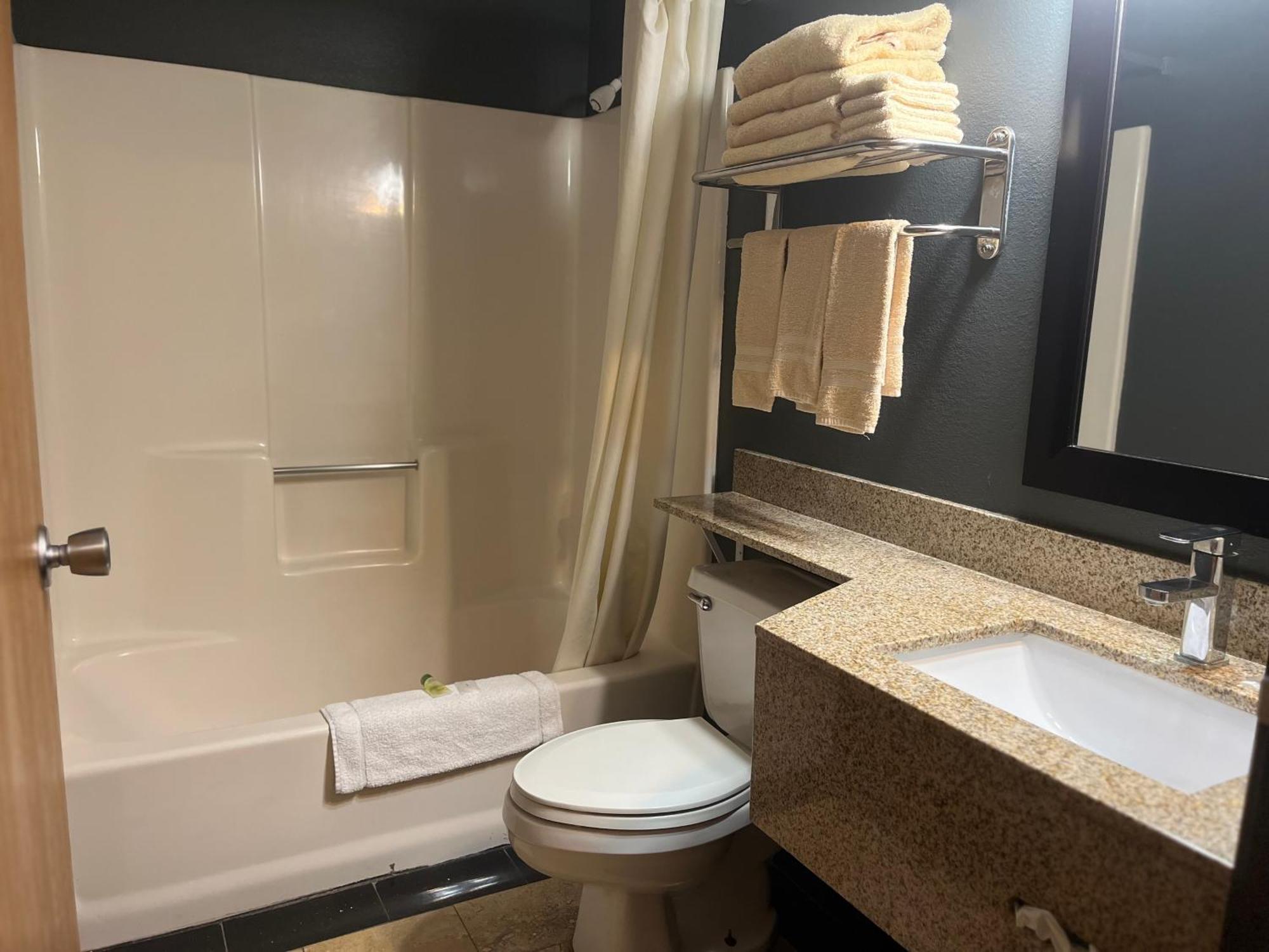 Regency Inn & Suites Anoka Luaran gambar