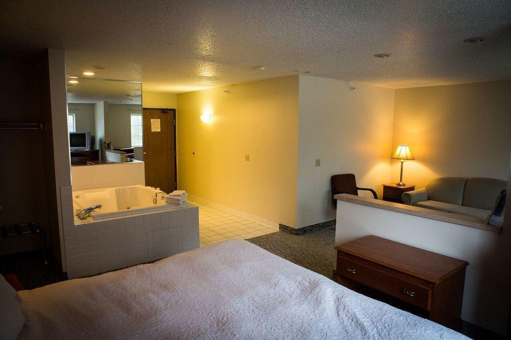 Regency Inn & Suites Anoka Luaran gambar